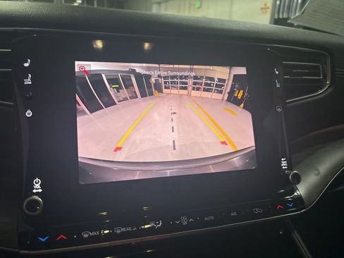 Used 2024 Jeep Wagoneer L Series II w/ Flexible Seating Group image 37