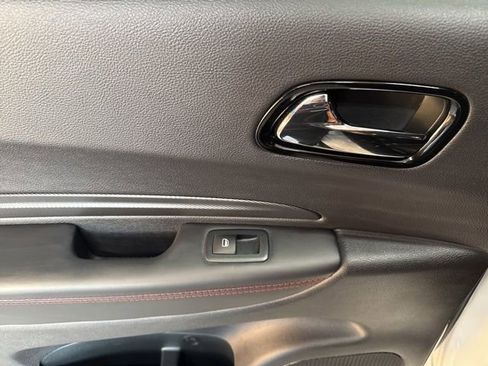 Used 2024 Dodge Durango GT image 34