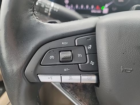 Used 2022 Cadillac Escalade ESV Premium Luxury AWD/4WD image 26