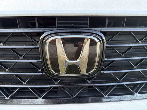 Used 2024 Honda Accord Sport image 9