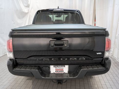 Certified 2020 Toyota Tacoma TRD Sport w/ TRD Premium Sport Package image 4