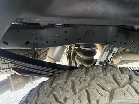 Used 2016 Ford F250 Lariat w/ Lariat Ultimate Package image 32