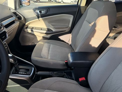 Used 2021 Ford EcoSport SE image 24