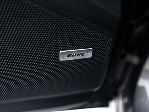 Certified 2025 Porsche Cayenne image 23