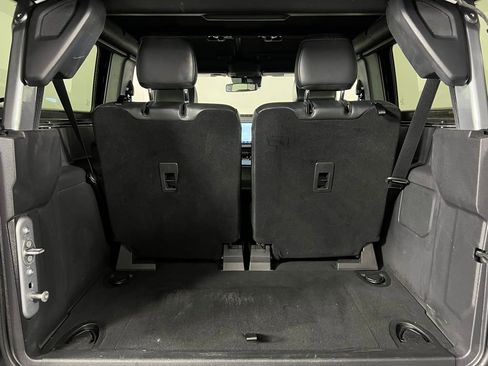 Used 2023 Ford Bronco Wildtrak image 29