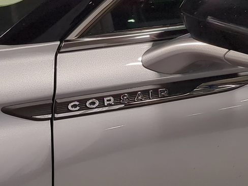 Used 2023 Lincoln Corsair Reserve w/ Equipment Group 201A AWD/4WD image 13