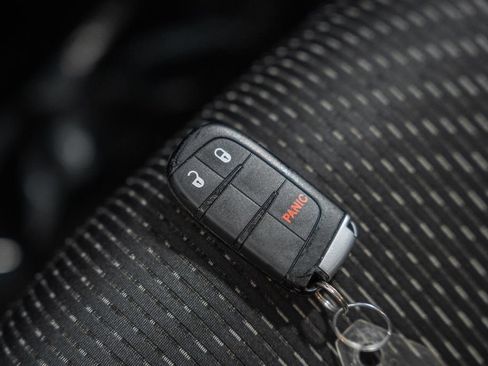 Used 2019 Dodge Journey SE w/ Premium Group FWD image 40