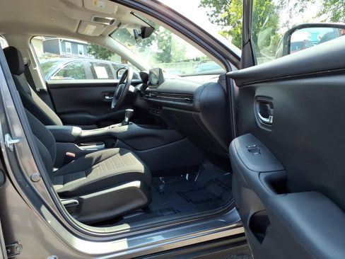 Used 2024 Honda HR-V LX image 12
