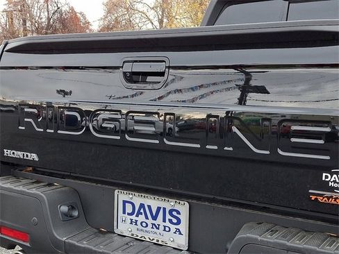 Certified 2025 Honda Ridgeline TrailSport image 32