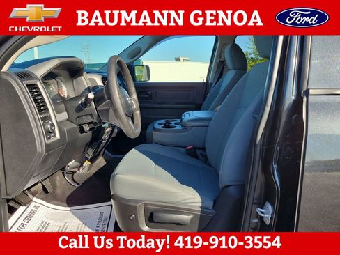Used 2017 RAM 1500 Express w/ Express Value Package AWD/4WD image 9