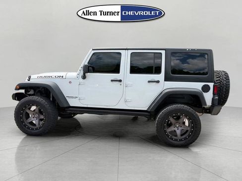 Used 2016 Jeep Wrangler Unlimited Rubicon AWD/4WD image 6