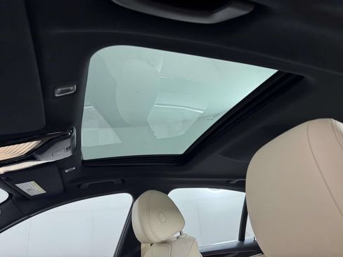 Used 2023 BMW 530i xDrive w/ Premium Package AWD/4WD image 32