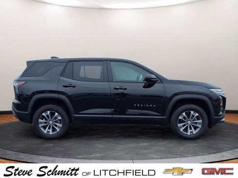 New 2026 Chevrolet Equinox LT w/ Convenience Package II FWD image 21