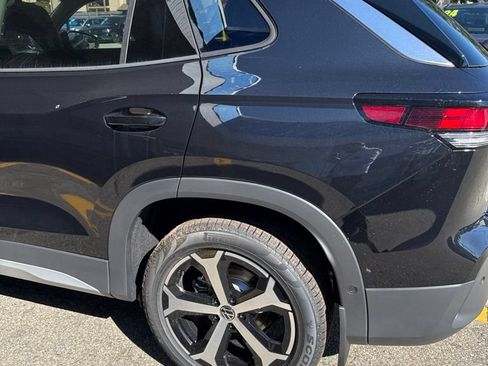 New 2026 Volkswagen Tiguan SE AWD/4WD image 17