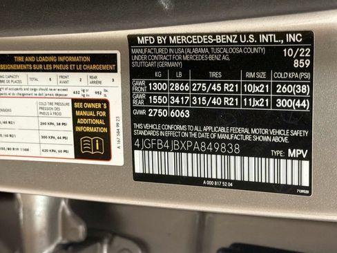 Certified 2023 Mercedes-Benz GLE 350 w/ AMG Line Exterior image 35