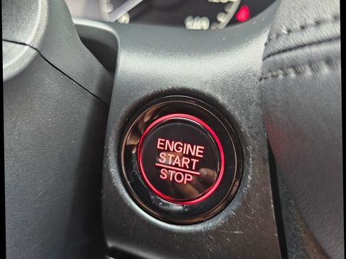 Used 2023 Honda HR-V LX image 18
