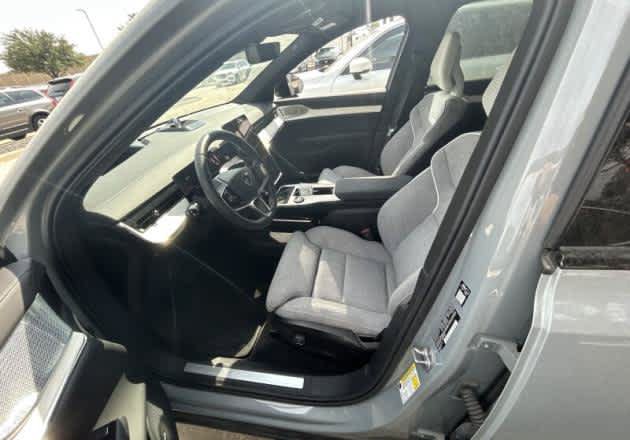 Used 2025 Volvo EX90 Ultra AWD/4WD image 3