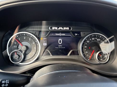 New 2026 RAM 1500 4x4 Crew Cab image 17