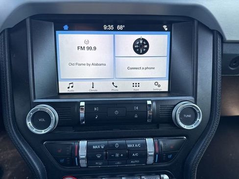 Used 2017 Ford Mustang GT Premium w/ Black Accent Package RWD image 11