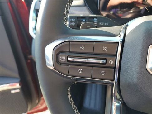 New 2025 GMC Acadia Denali w/ Super Cruise Package image 28