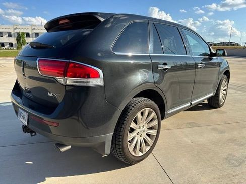 Used 2013 Lincoln MKX FWD image 5
