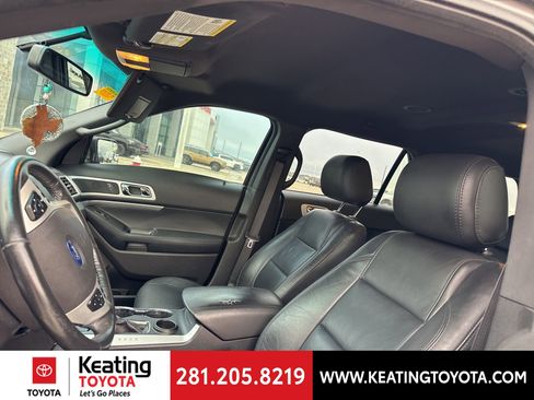 Used 2015 Ford Explorer XLT w/ Equipment Group 202B image 16