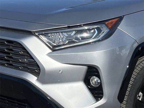 Used 2021 Toyota RAV4 XSE image 9