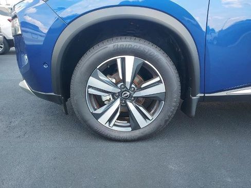 Certified 2023 Nissan Rogue Platinum w/ Platinum Premium Package FWD image 10