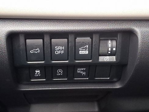 Used 2022 Subaru Forester Limited w/ Popular Package #3 image 27