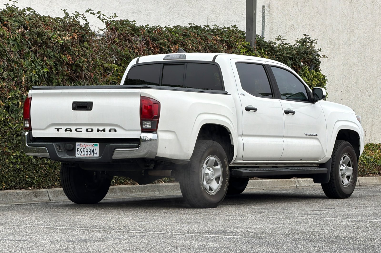 Used 2019 Toyota Tacoma SR5 RWD image 4