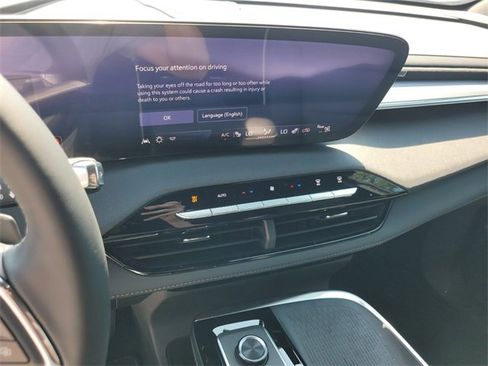 New 2025 Buick Enclave Sport Touring w/ Power Package image 23