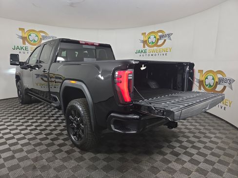 Certified 2025 GMC Sierra 2500 AT4 w/ Technology Package image 30