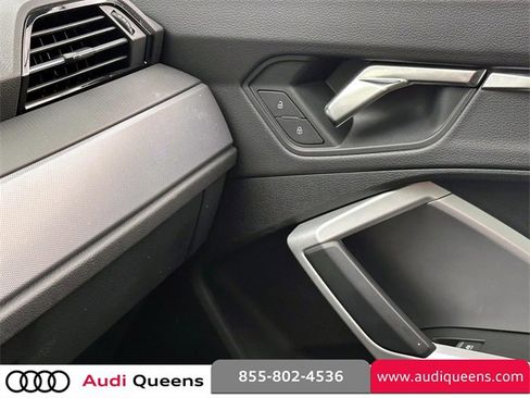 Certified 2022 Audi Q3 2.0T Premium image 24