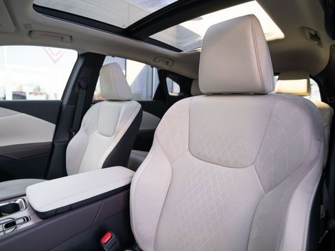 Used 2025 Lexus RX 350 w/ Convenience Package image 6