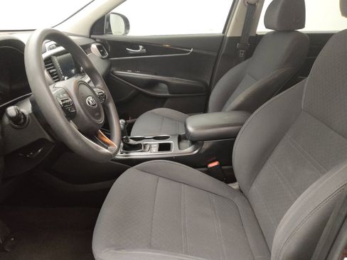 Used 2018 Kia Sorento LX image 17