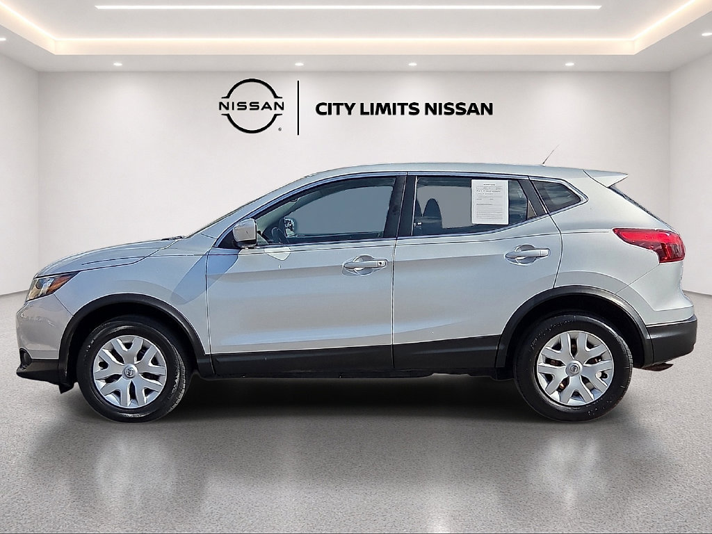 Used 2019 Nissan Rogue Sport S FWD image 3