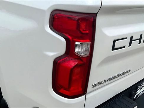 Used 2021 Chevrolet Silverado 1500 High Country AWD/4WD image 24