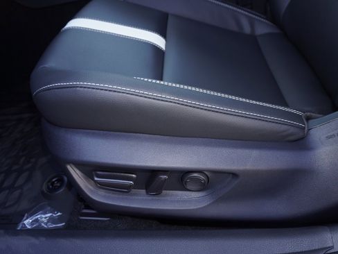 New 2026 Toyota Camry Hybrid image 7