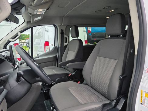 Used 2024 Ford Transit 350 XLT RWD image 12