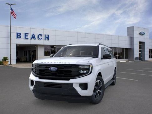 New 2026 Ford Expedition Max Active image 3