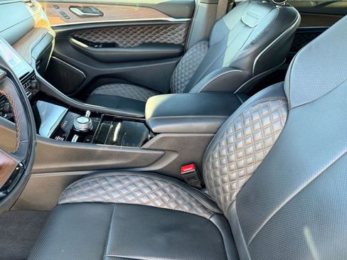 Used 2024 Jeep Grand Cherokee L Summit w/ Advanced Protech Group IV image 21