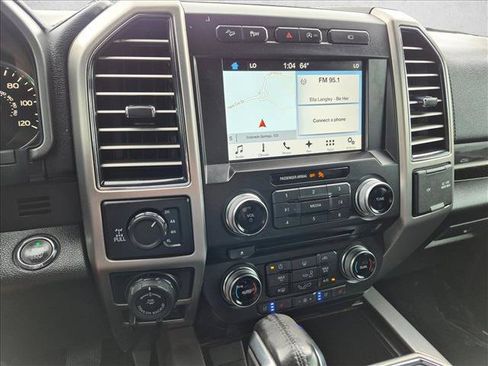 Used 2017 Ford F150 Platinum w/ Equipment Group 701A Luxury AWD/4WD image 11
