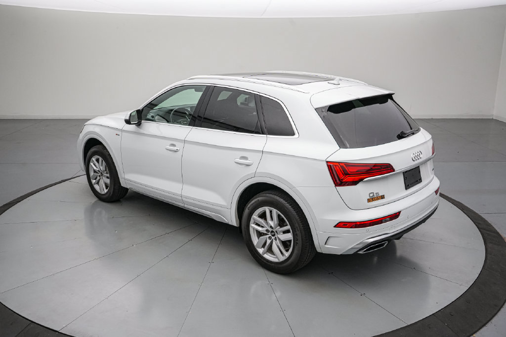 Used 2023 Audi Q5 2.0T Premium w/ Convenience Package AWD/4WD image 6