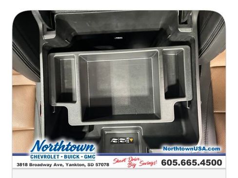 Used 2023 Chevrolet Silverado 1500 High Country image 41