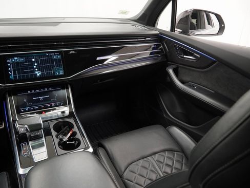 Used 2021 Audi SQ7 Prestige image 27