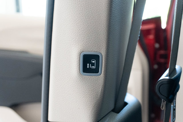 Used 2024 Chrysler Pacifica Touring-L FWD image 20