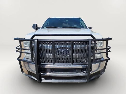 Used 2021 Ford F250 XLT w/ FX4 Off-Road Package AWD/4WD image 3