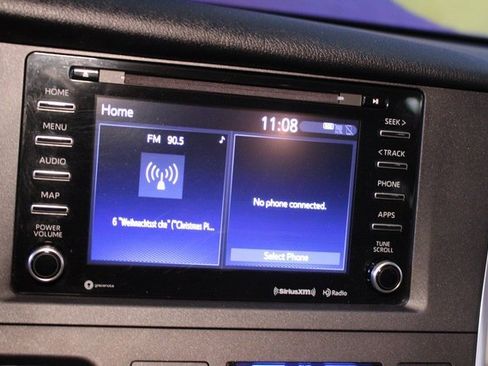 Used 2019 Toyota Sienna LE image 26