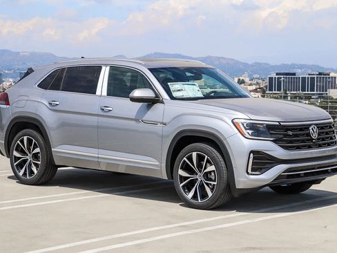 New 2026 Volkswagen Atlas Cross Sport SEL Premium R-Line AWD/4WD image 3