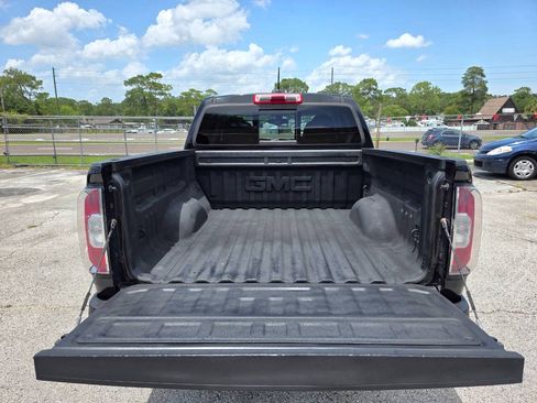 Used 2016 GMC Canyon SLE w/ SLE Convenience Package RWD image 4